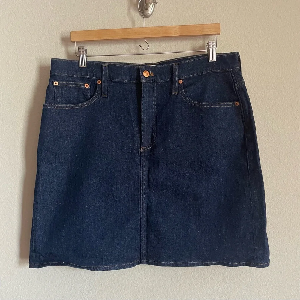 J. Crew Denim Mini Skirt in Indigo Rinse‎ Size 32